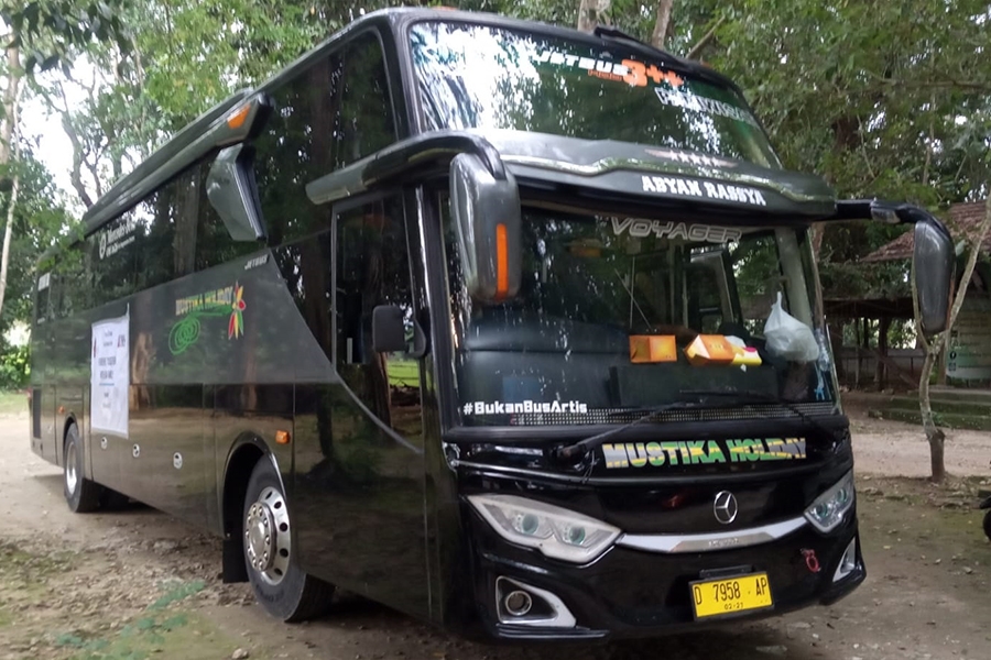 Big Bus Pariwisata ke Malang Bromo