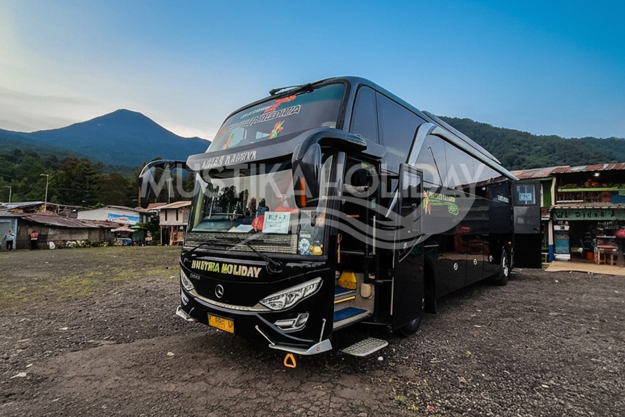 Menjelajah Keindahan Cianjur dengan Kenyamanan Maksimal Bersama Big Bus Mustika Holiday