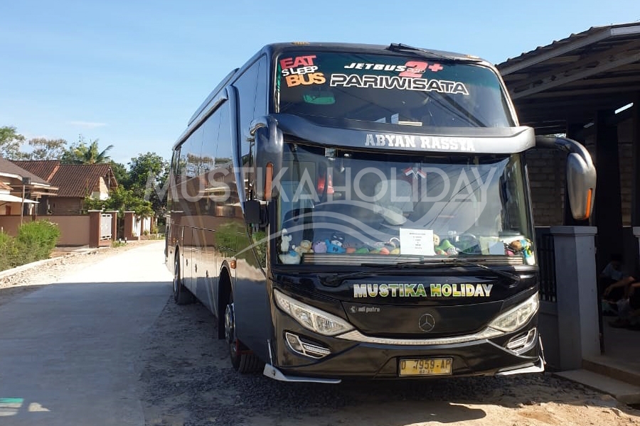 Sewa Big Bus Pariwisata Jakarta Lampung