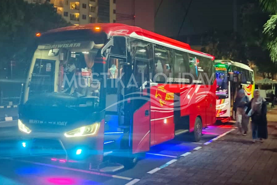 Sewa Medium Bus Pariwisata Dalam Kota Jakarta Fasilitas Lengkap