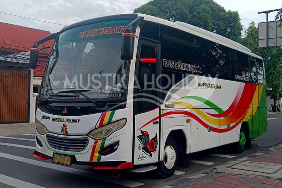 Harga Sewa Medium Bus Pariwisata Jakarta Timur